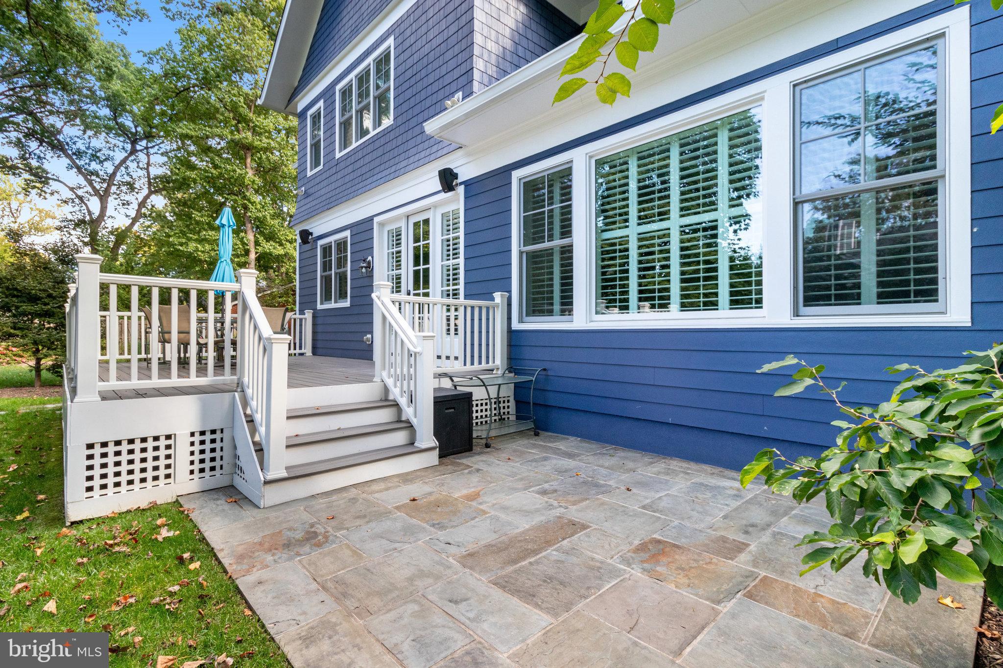 VIENNA WOODS - Residential