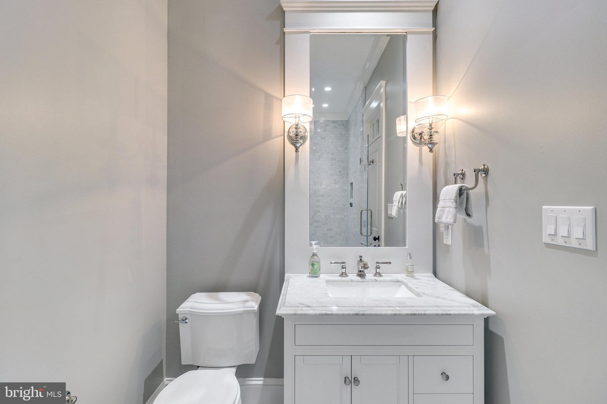 VIENNA WOODS - Residential