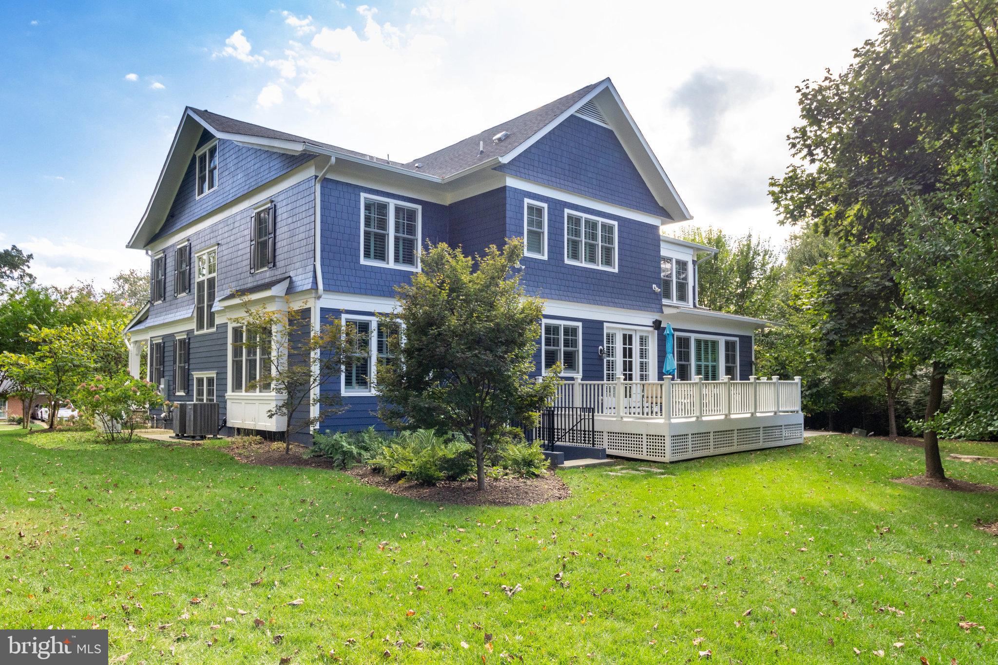 VIENNA WOODS - Residential