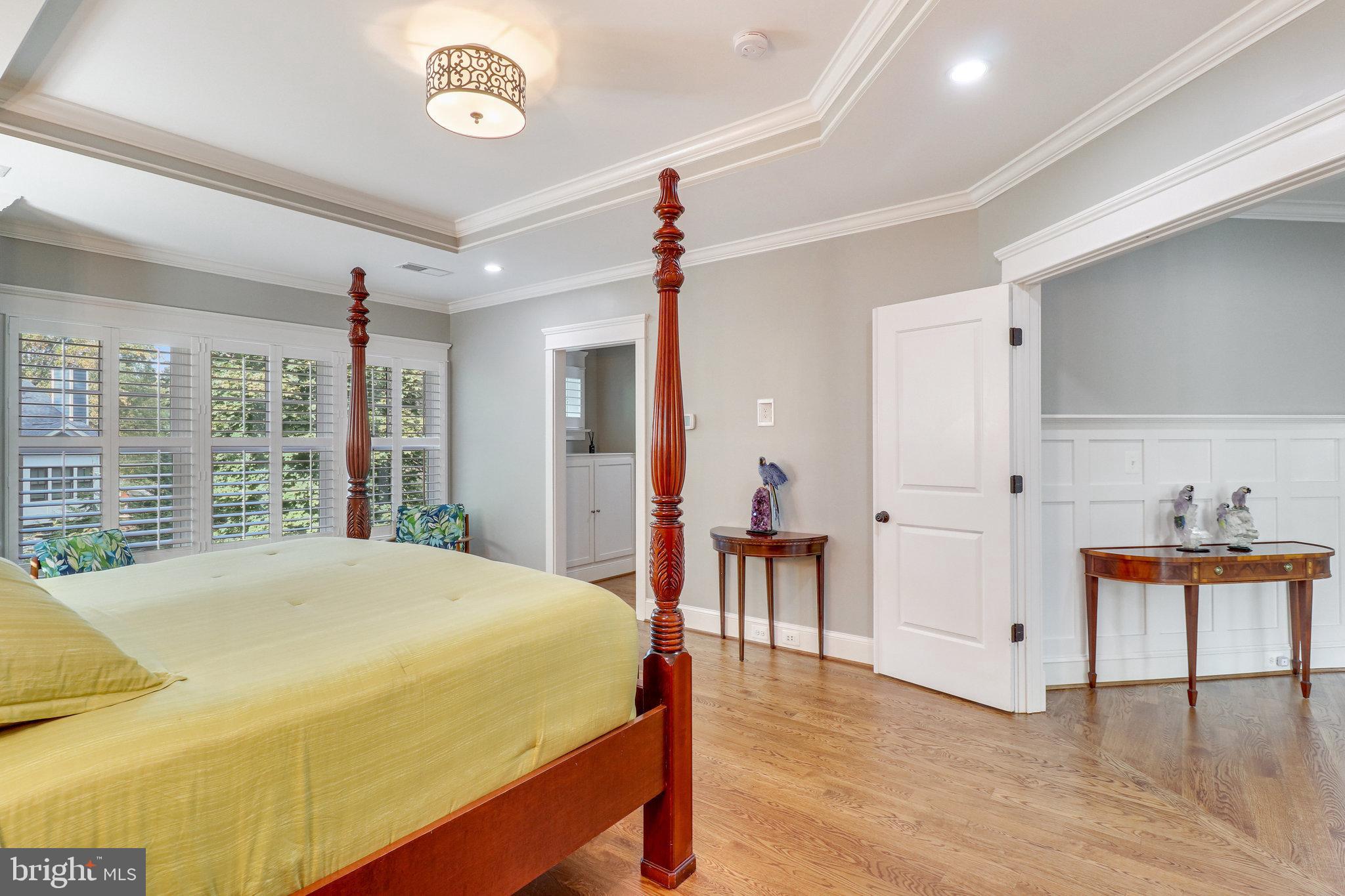 VIENNA WOODS - Residential