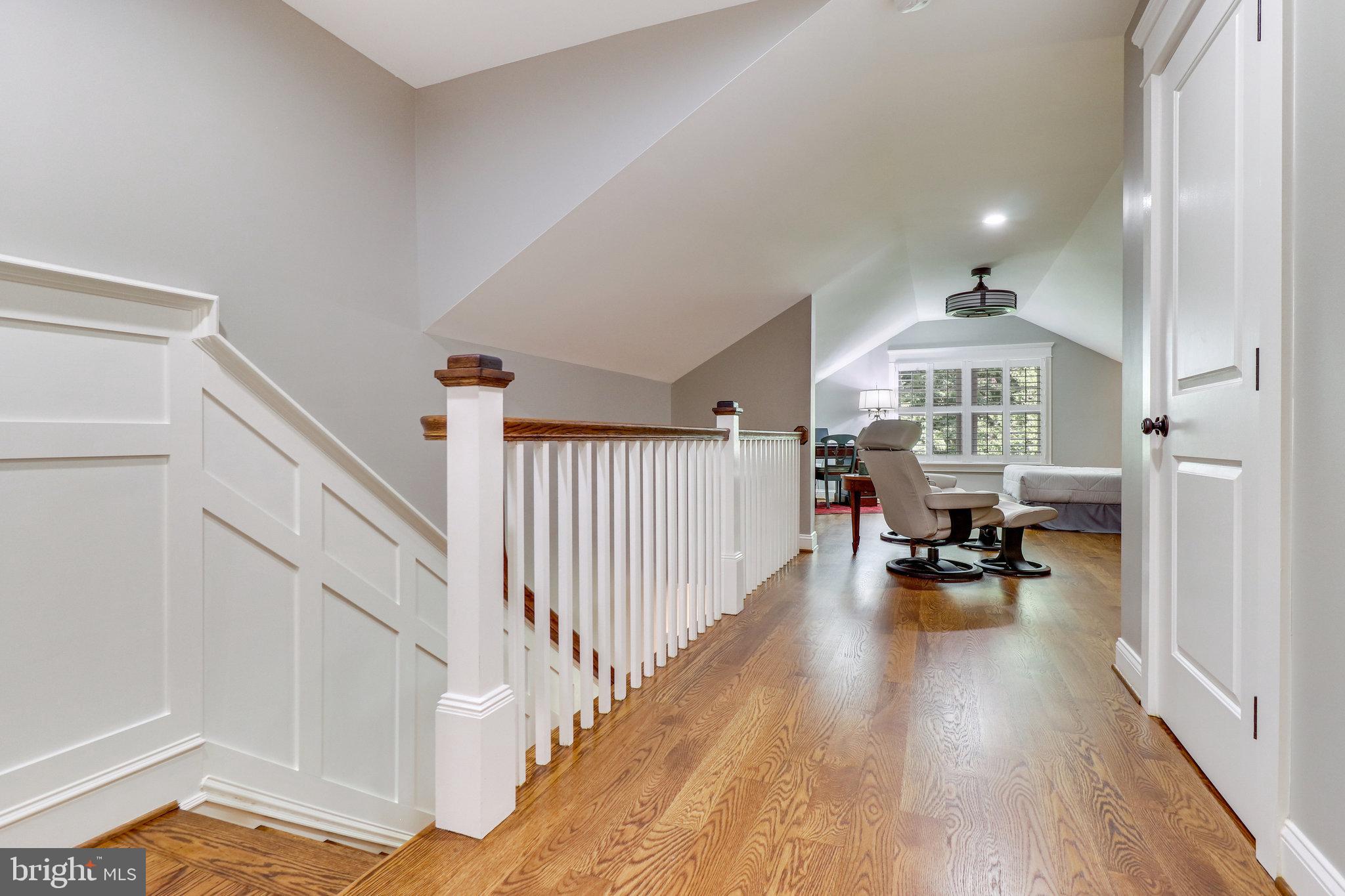 VIENNA WOODS - Residential