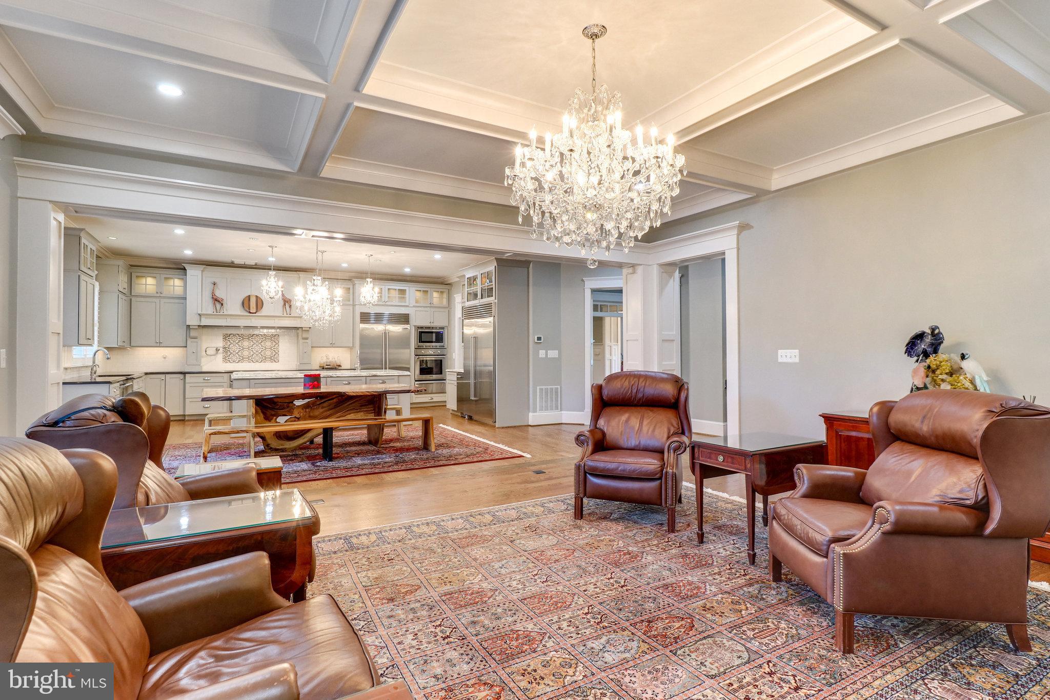 VIENNA WOODS - Residential