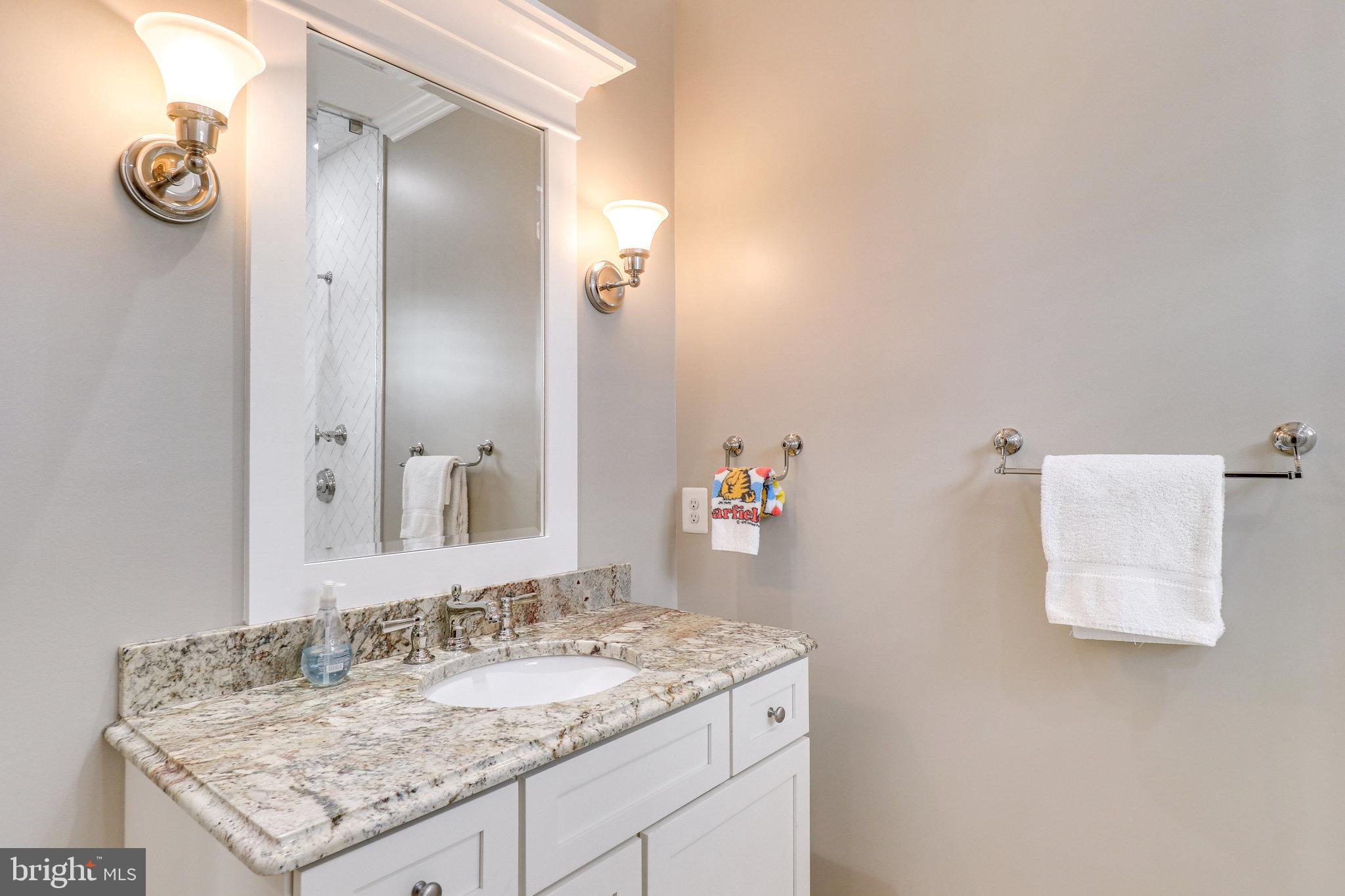 VIENNA WOODS - Residential