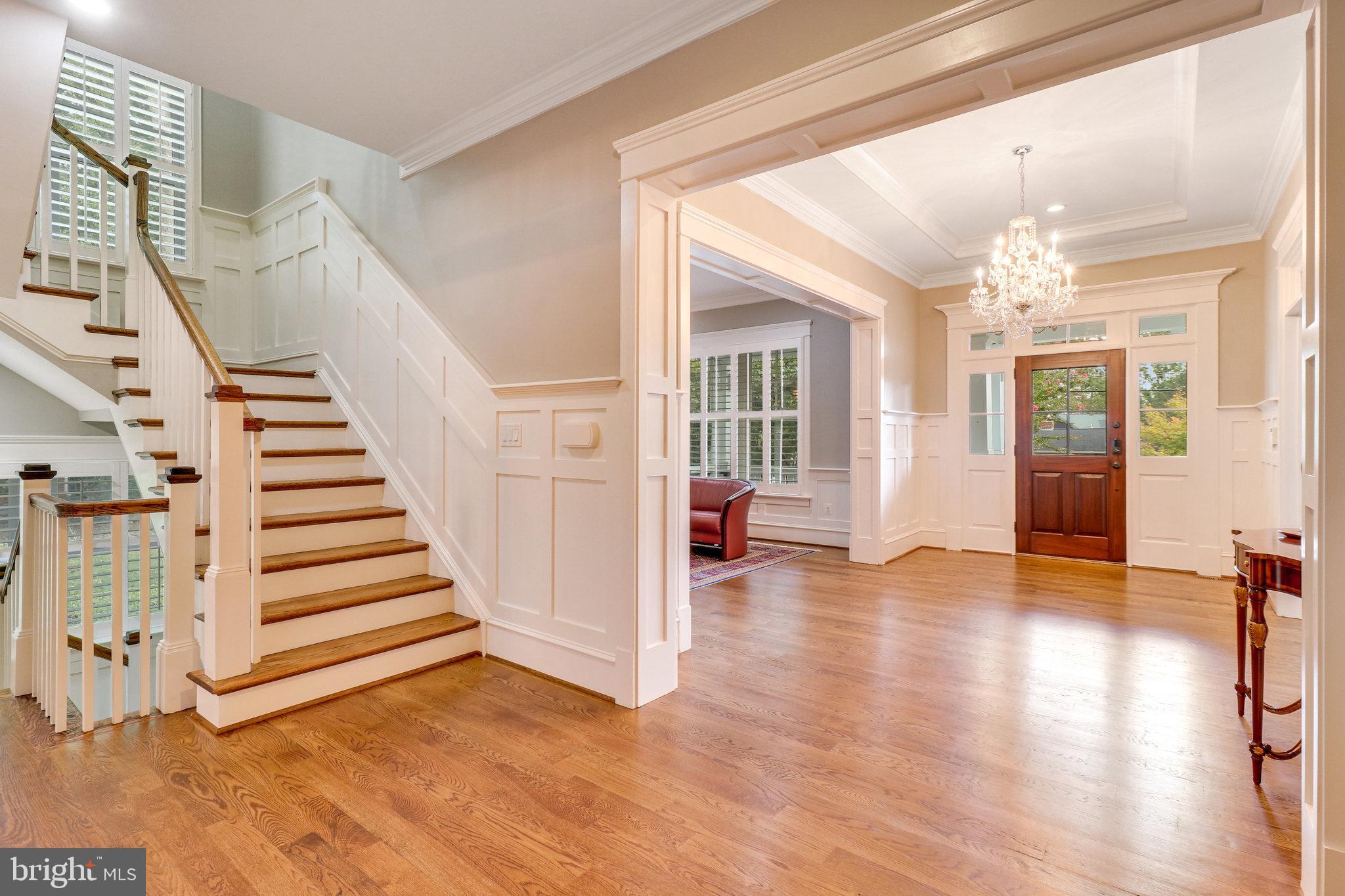 VIENNA WOODS - Residential