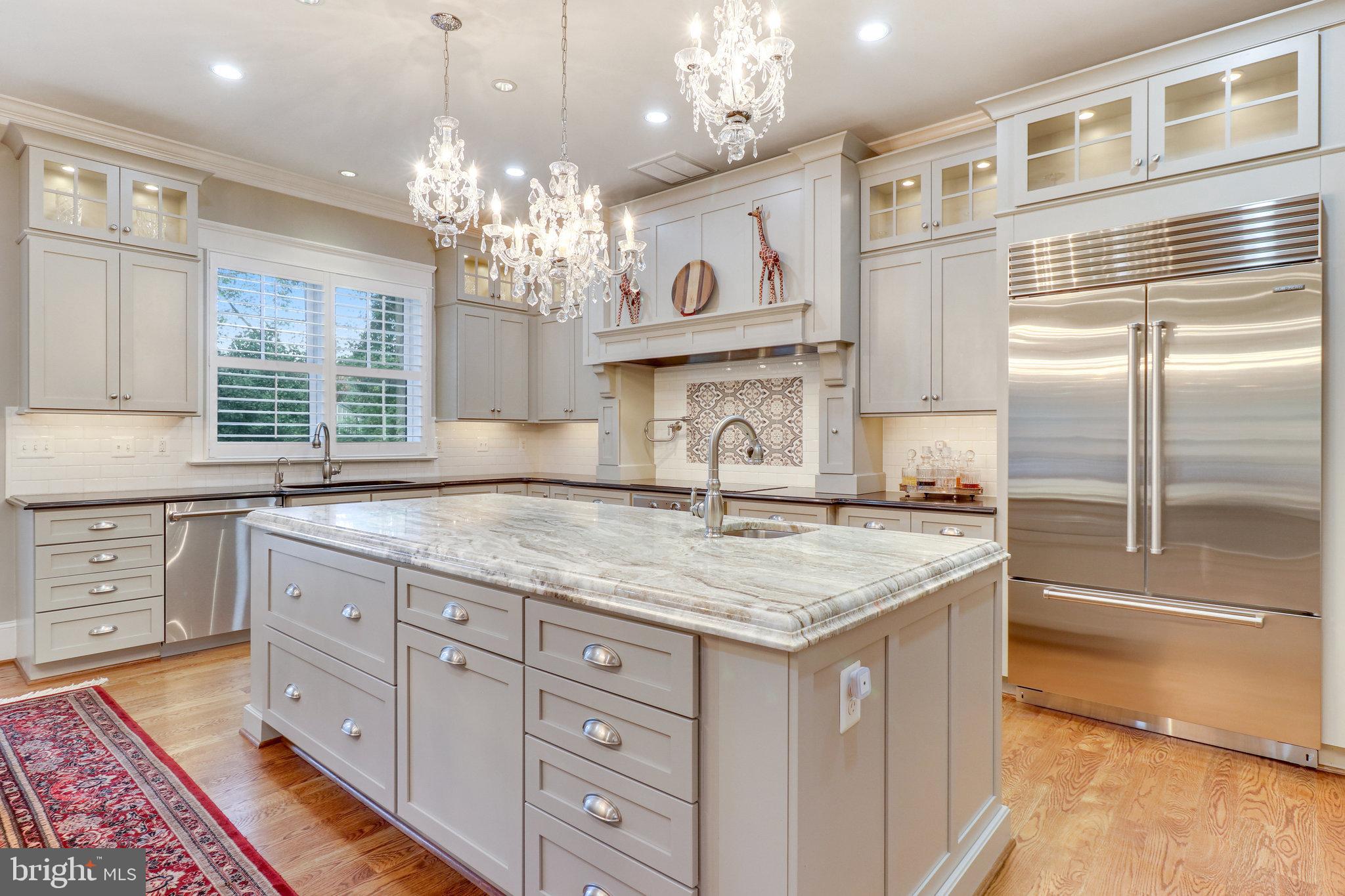 VIENNA WOODS - Residential