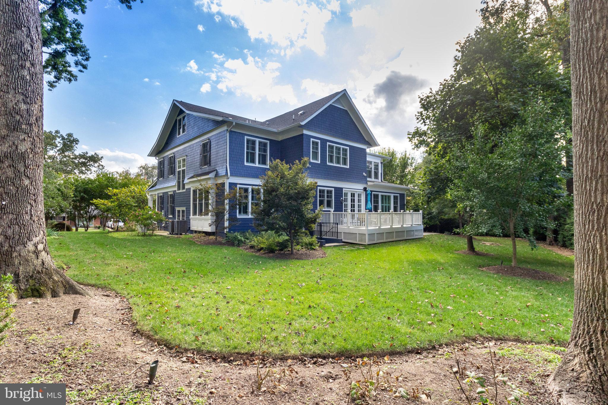 VIENNA WOODS - Residential