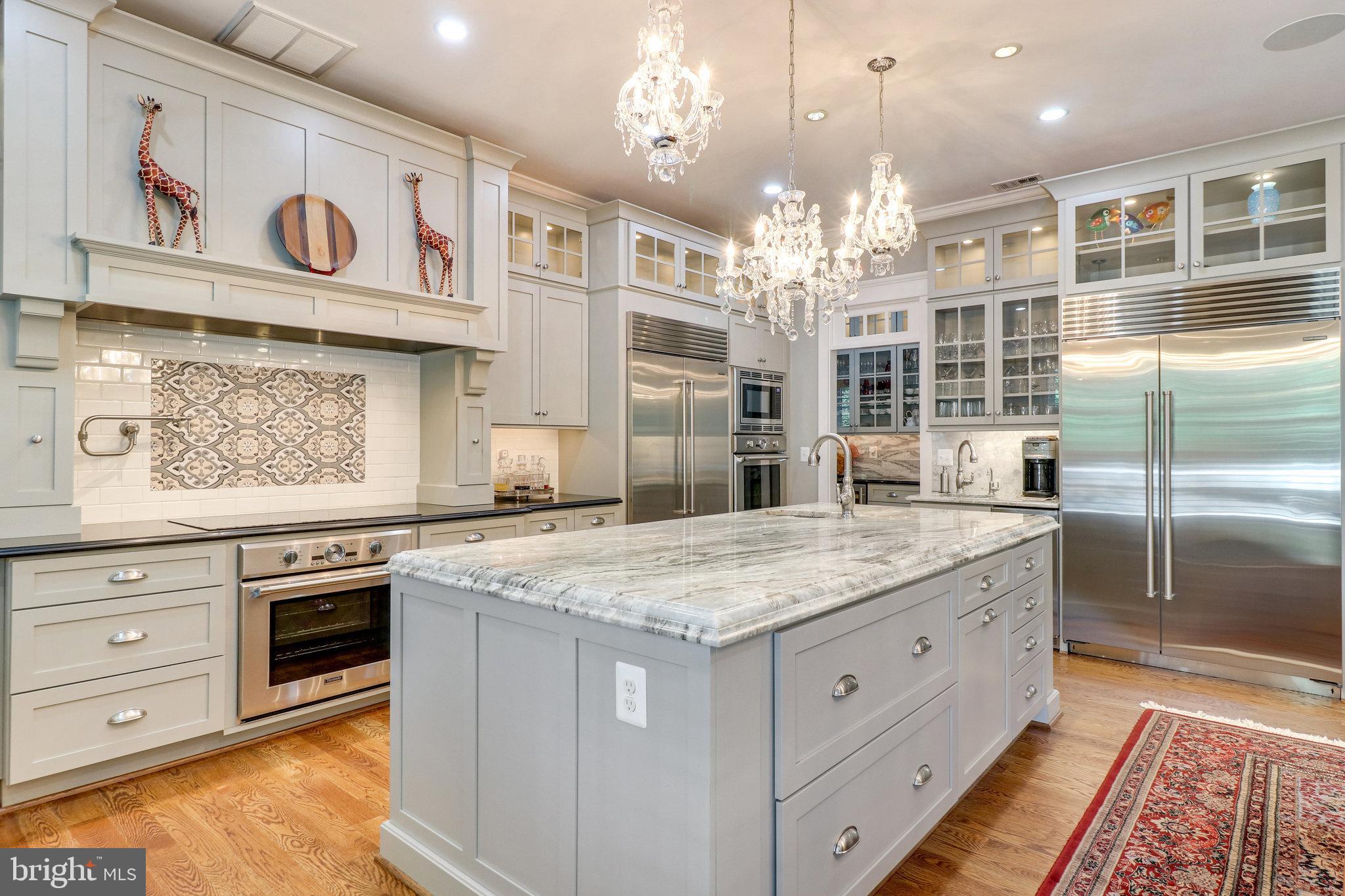 VIENNA WOODS - Residential