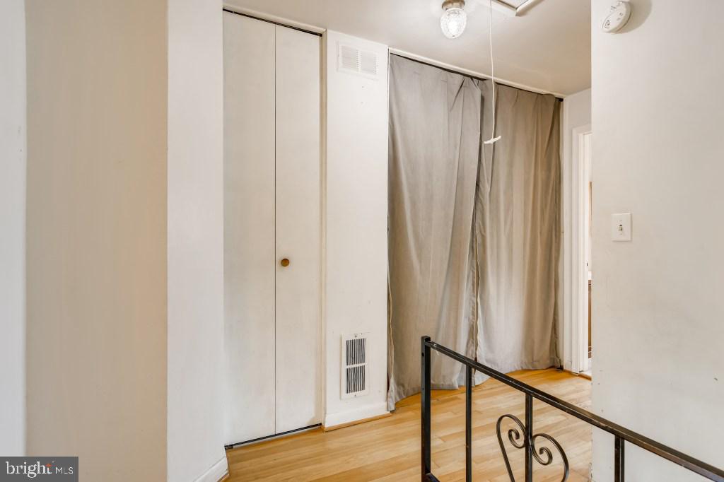 OAKLEIGH - Residential