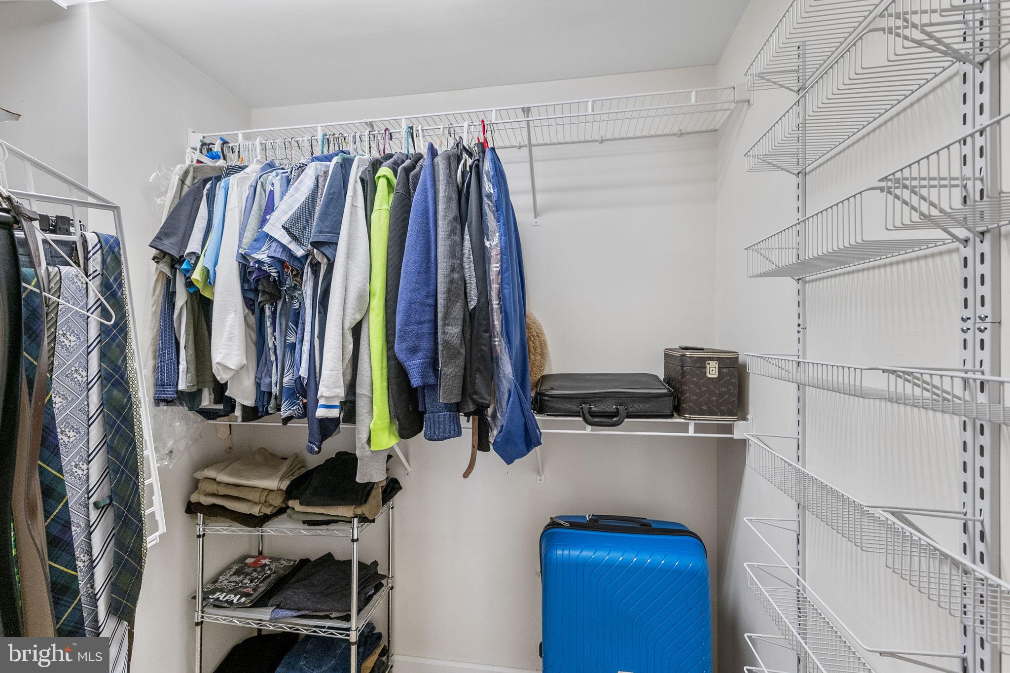 HEARTHSTONE AT VILLAGE CREST CONDOMINIUMS - Residential