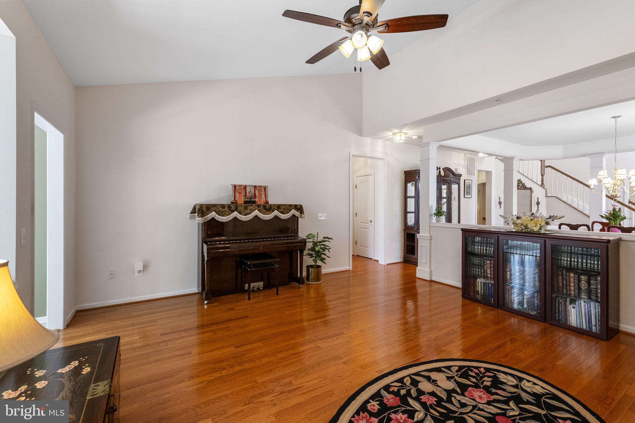 HEARTHSTONE AT VILLAGE CREST CONDOMINIUMS - Residential