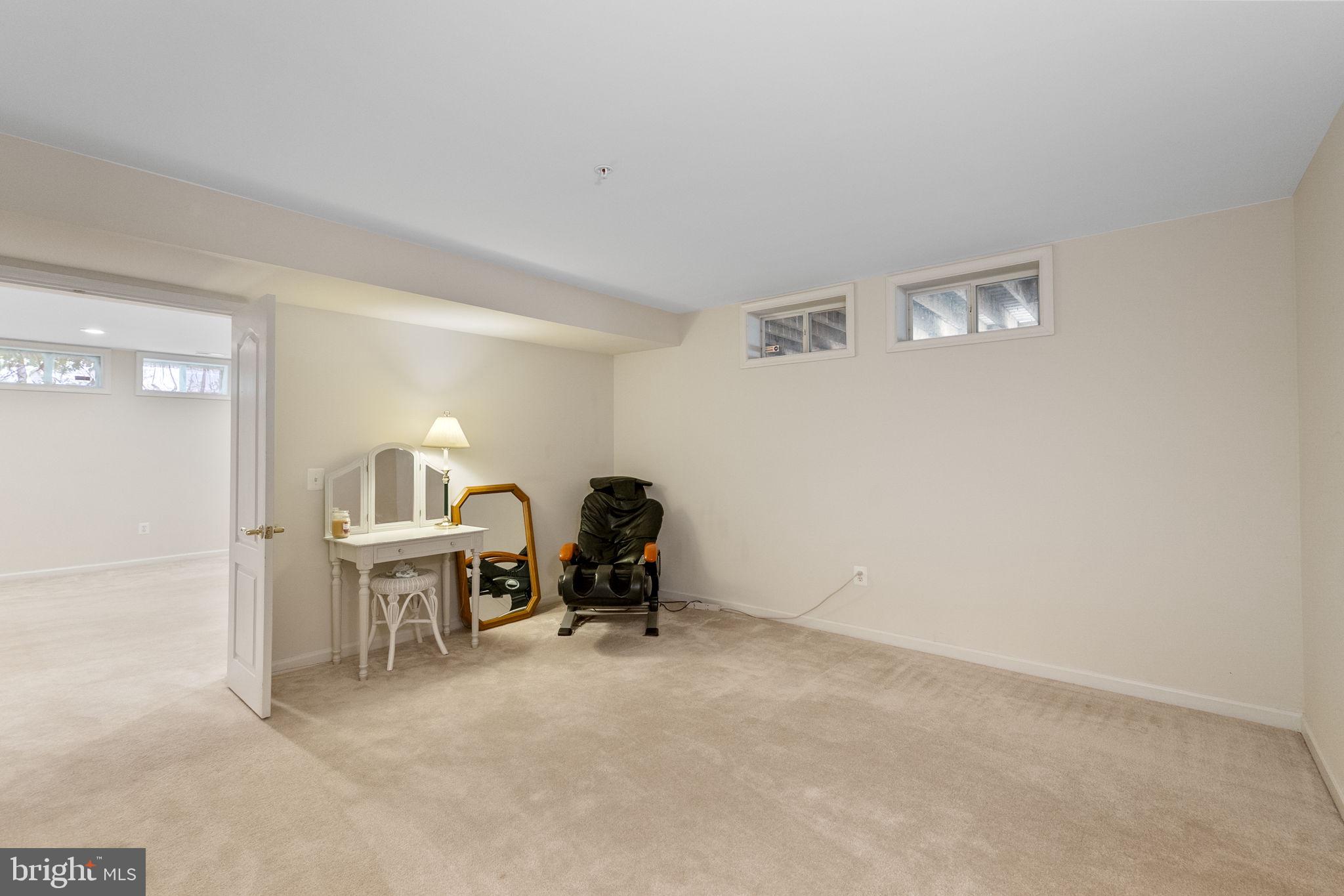 HEARTHSTONE AT VILLAGE CREST CONDOMINIUMS - Residential