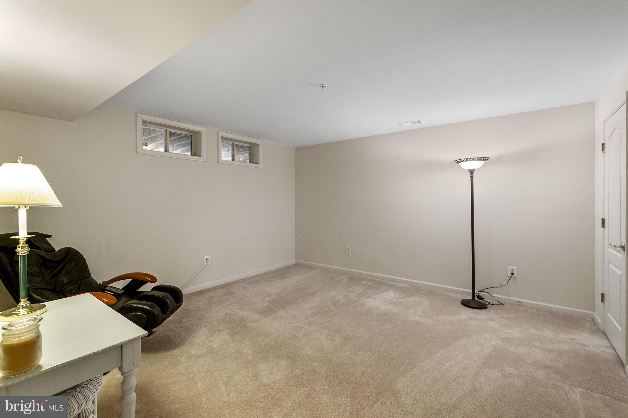 HEARTHSTONE AT VILLAGE CREST CONDOMINIUMS - Residential