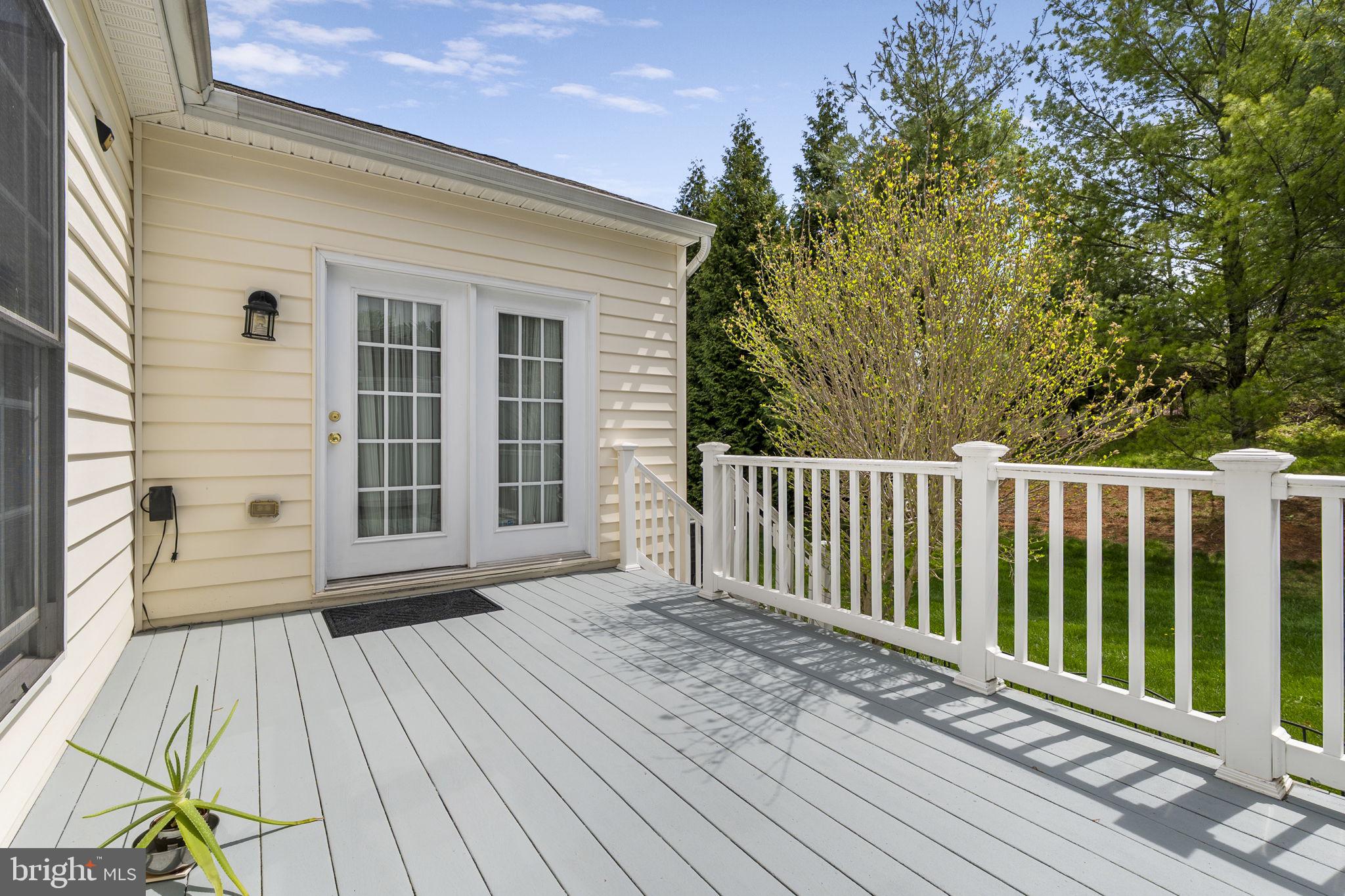 HEARTHSTONE AT VILLAGE CREST CONDOMINIUMS - Residential