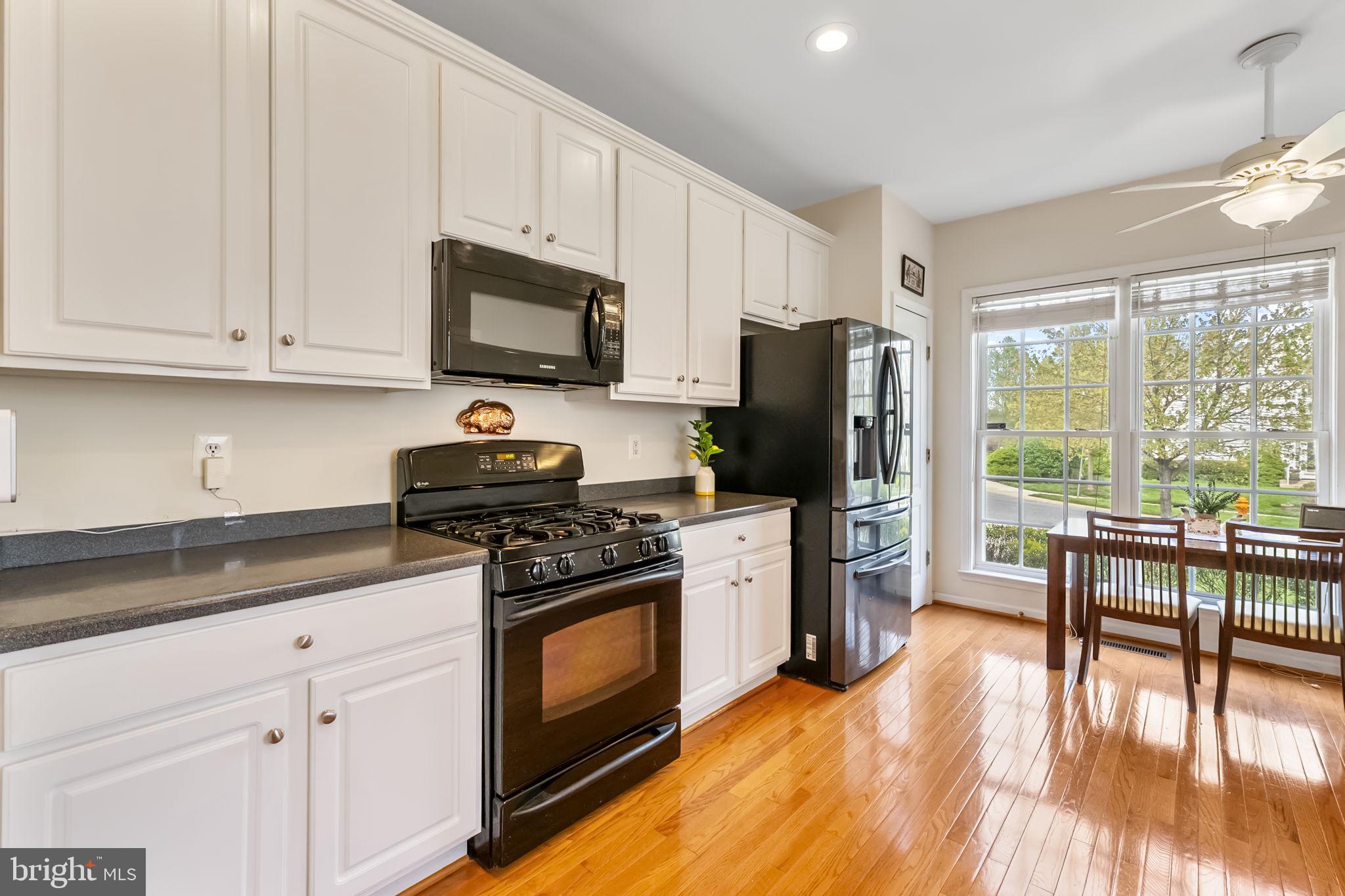 HEARTHSTONE AT VILLAGE CREST CONDOMINIUMS - Residential