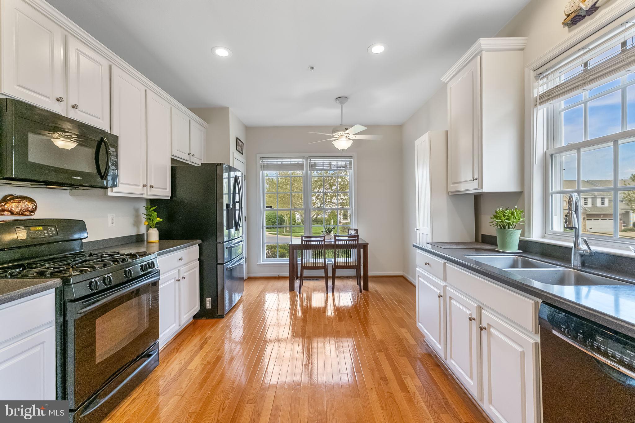 HEARTHSTONE AT VILLAGE CREST CONDOMINIUMS - Residential