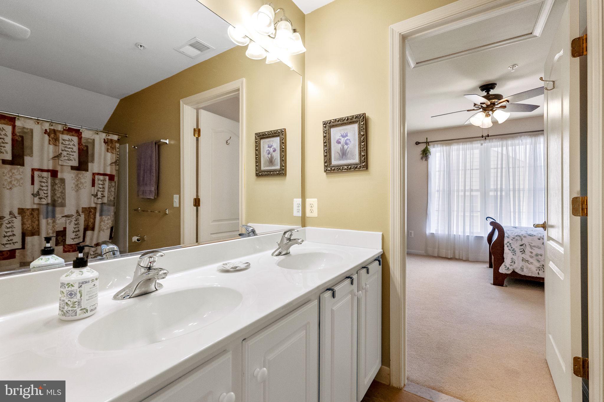 HEARTHSTONE AT VILLAGE CREST CONDOMINIUMS - Residential