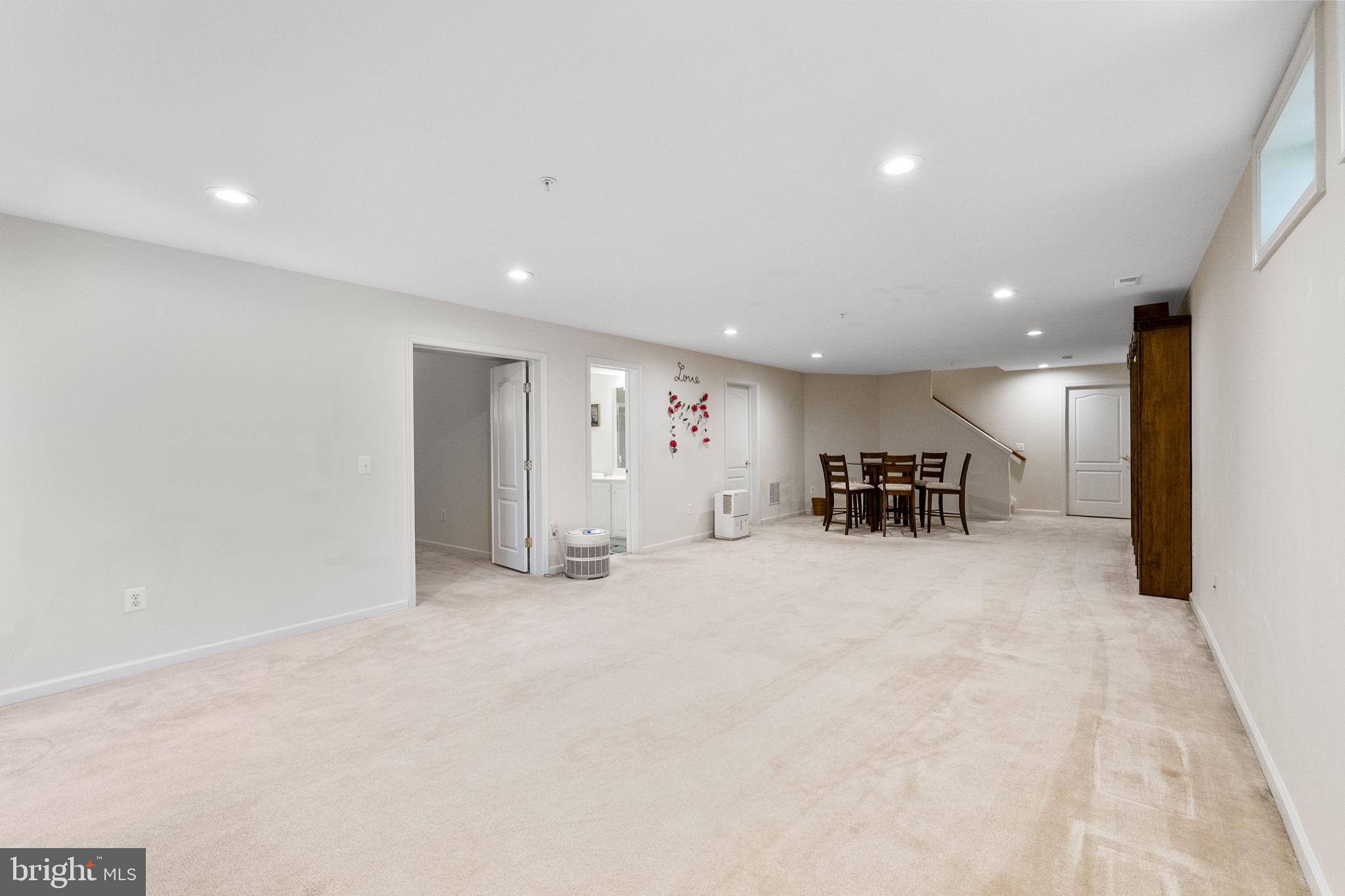 HEARTHSTONE AT VILLAGE CREST CONDOMINIUMS - Residential