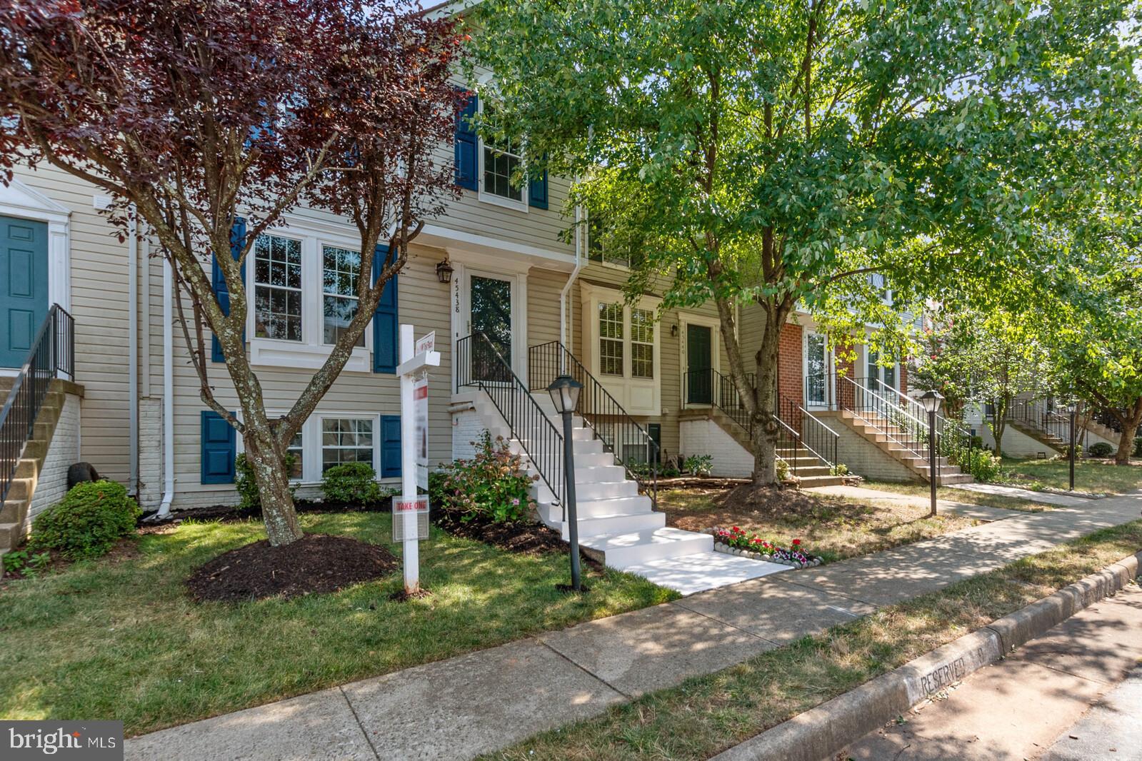 OLD GABLE SQUARE - Residential