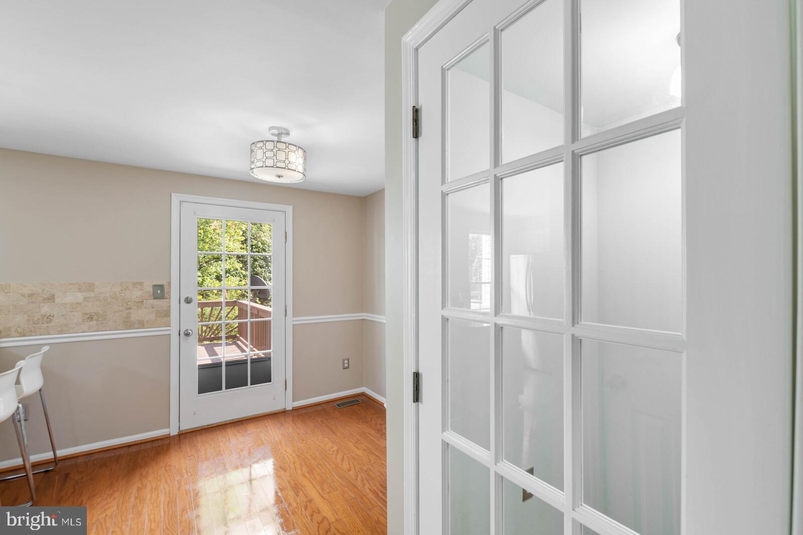 OLD GABLE SQUARE - Residential