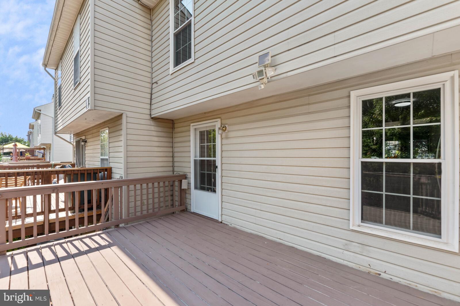 OLD GABLE SQUARE - Residential