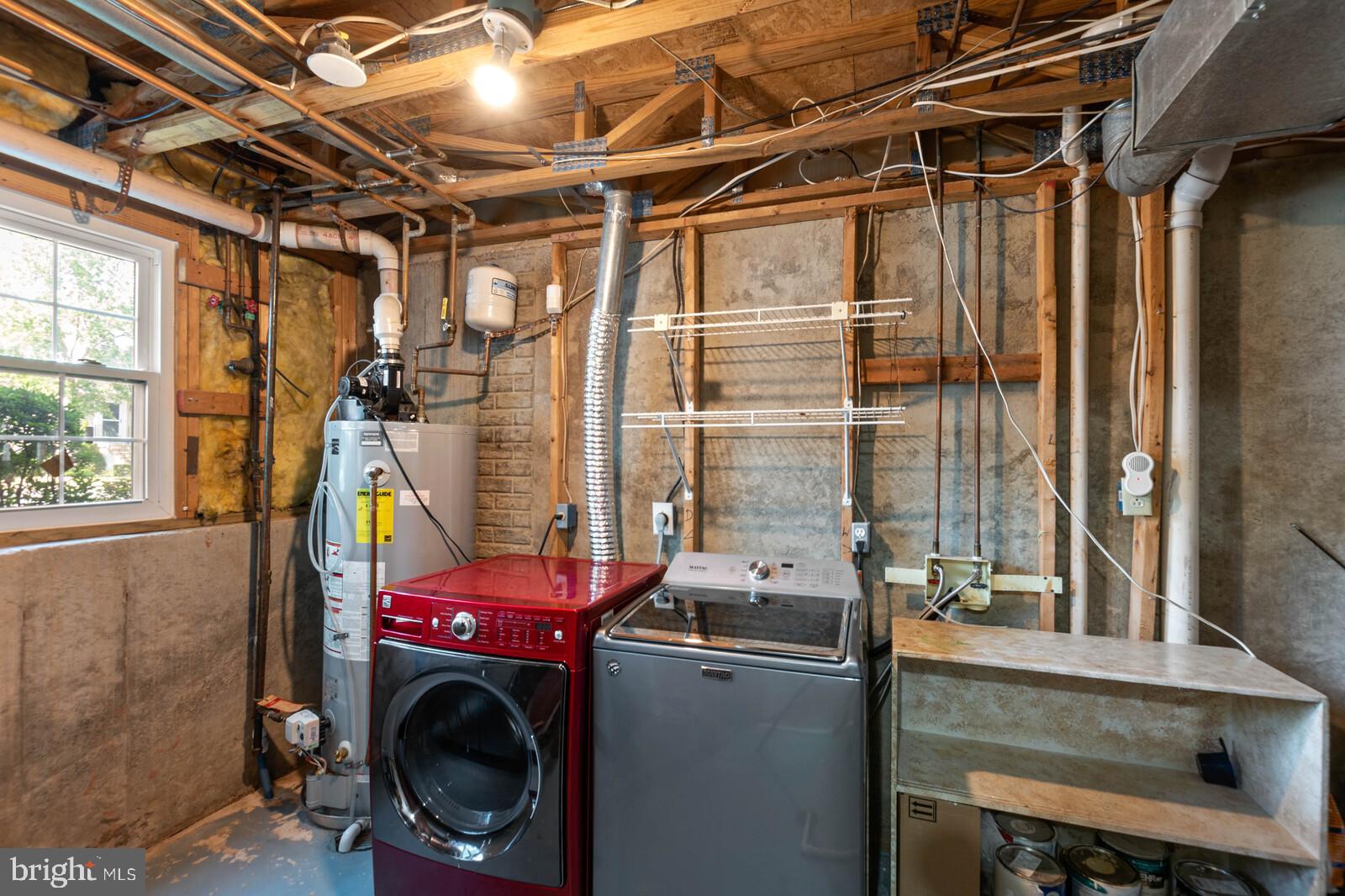 OLD GABLE SQUARE - Residential