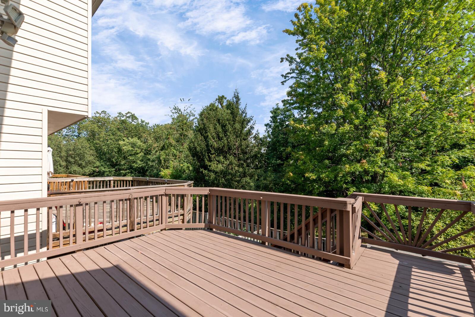 OLD GABLE SQUARE - Residential
