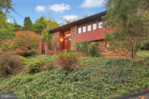 Photo of 340 Mountain View Road, READING, PA 19607 (MLS # PABK2079034)