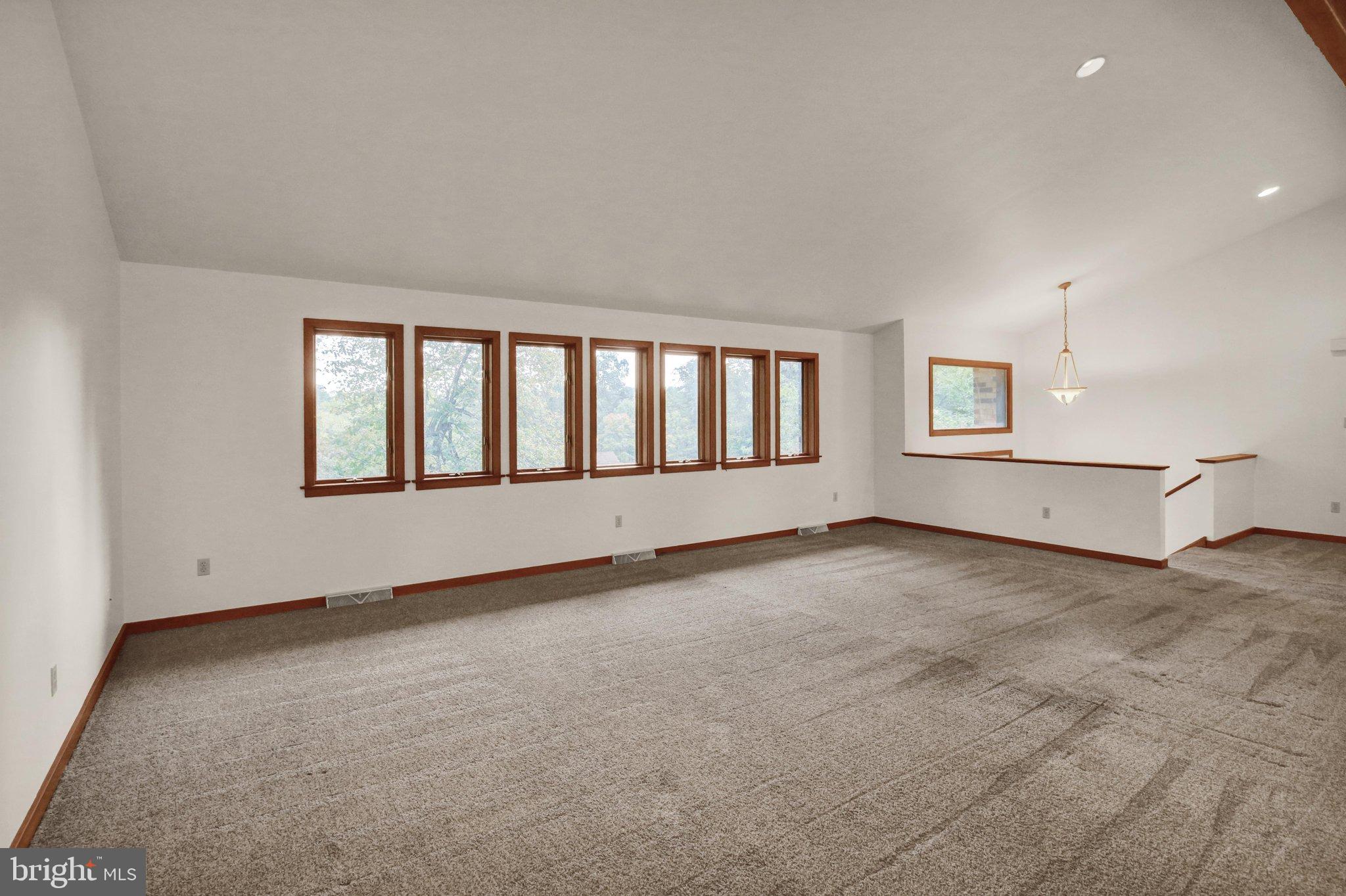 340 MOUNTAIN VIEW ROAD