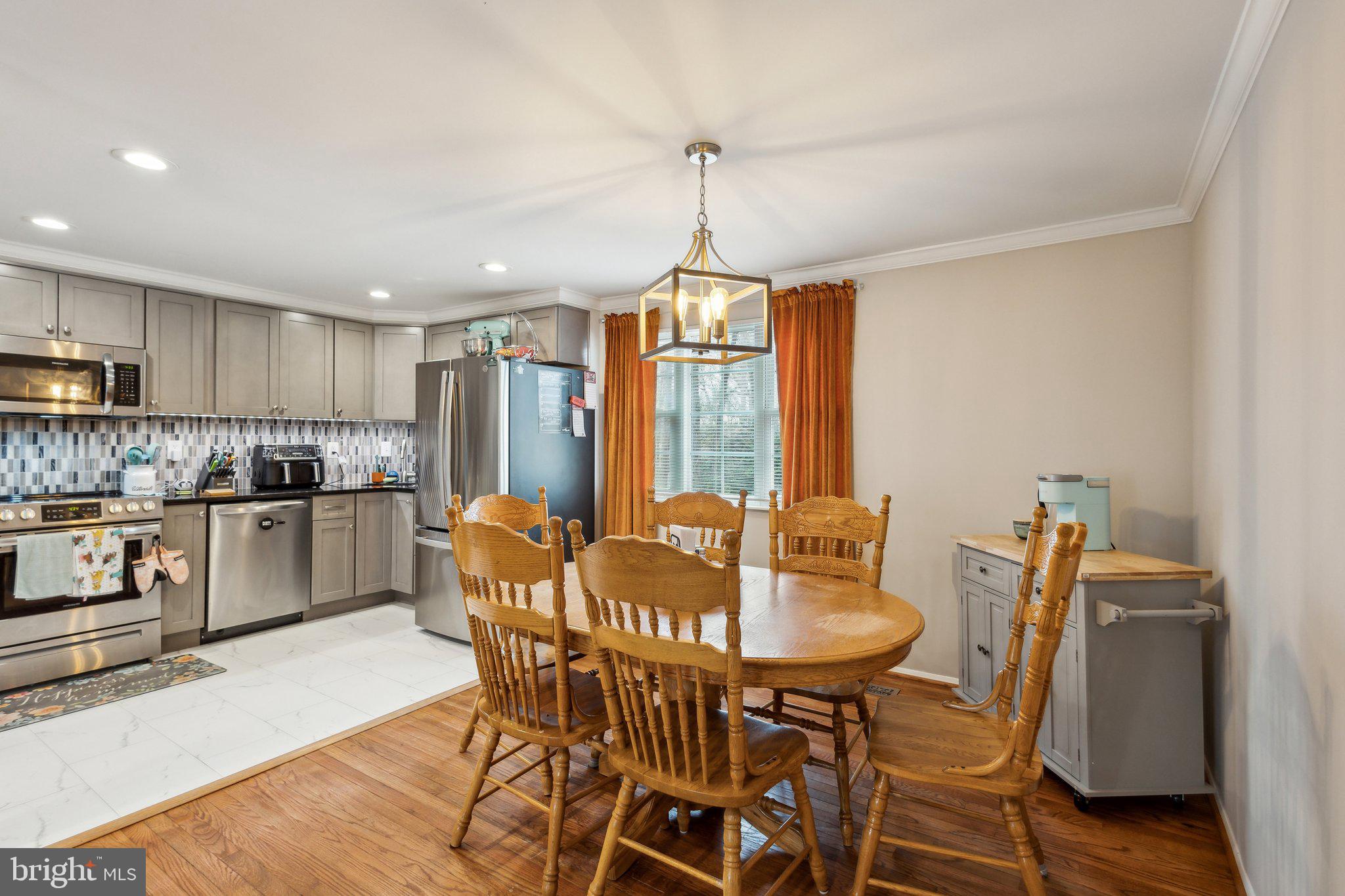 NEWINGTON FOREST - Residential