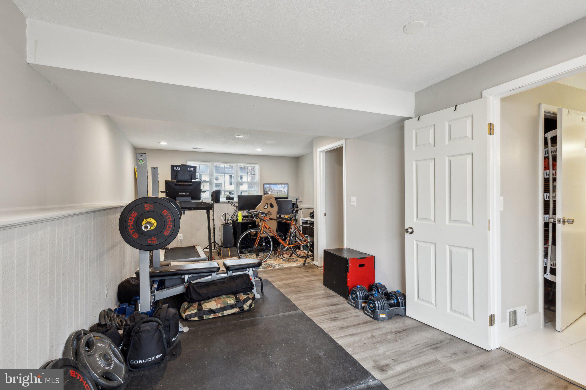 NEWINGTON FOREST - Residential