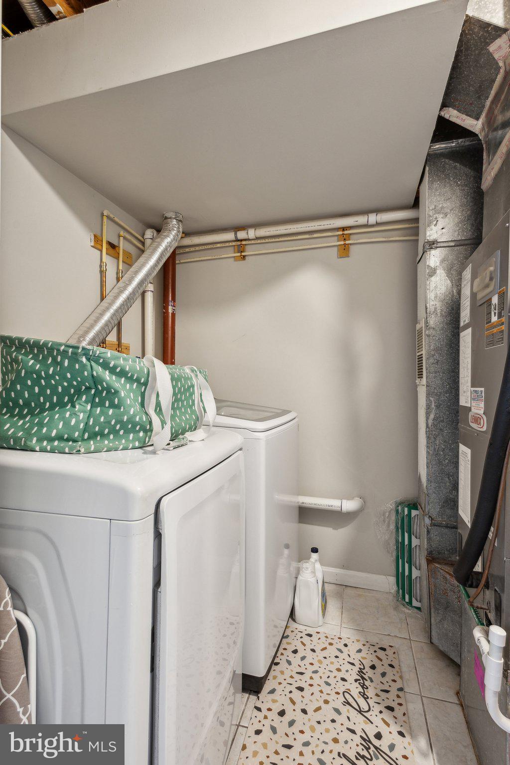 NEWINGTON FOREST - Residential