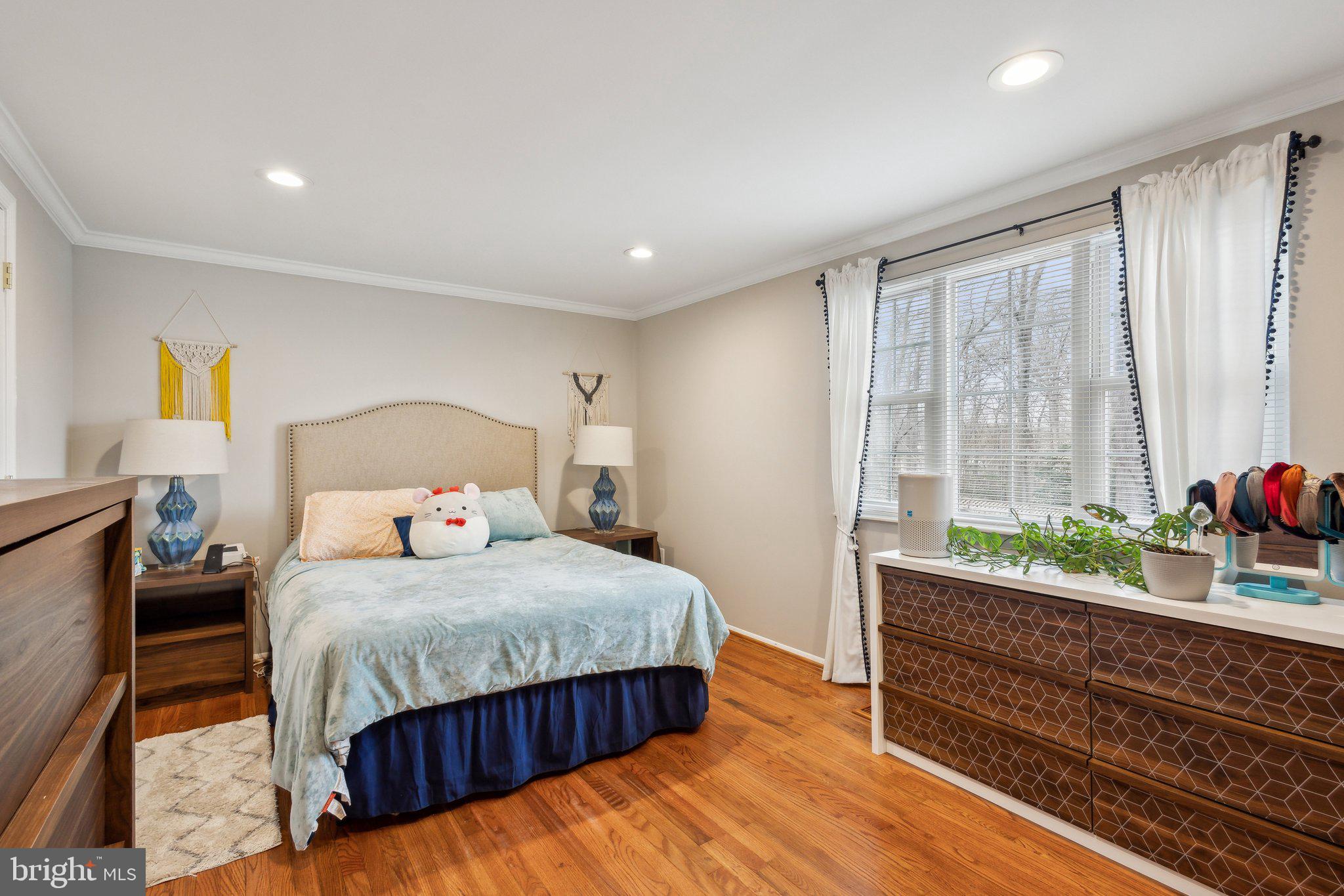 NEWINGTON FOREST - Residential