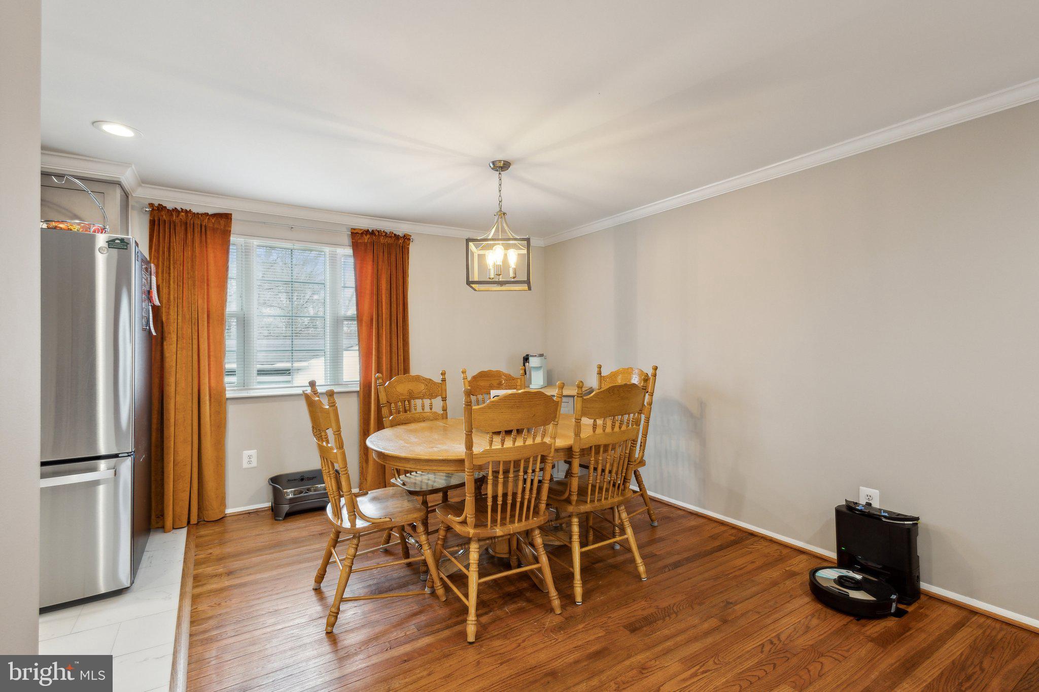 NEWINGTON FOREST - Residential