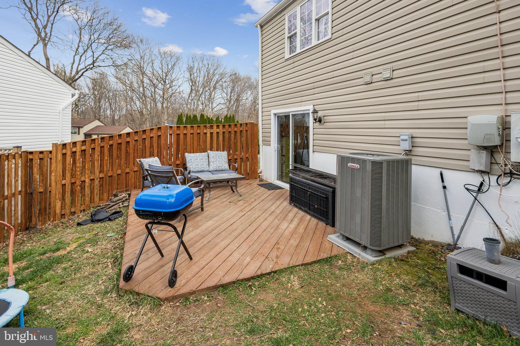 NEWINGTON FOREST - Residential