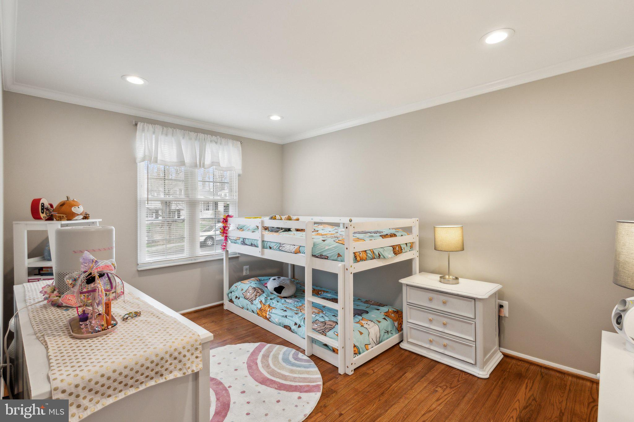 NEWINGTON FOREST - Residential