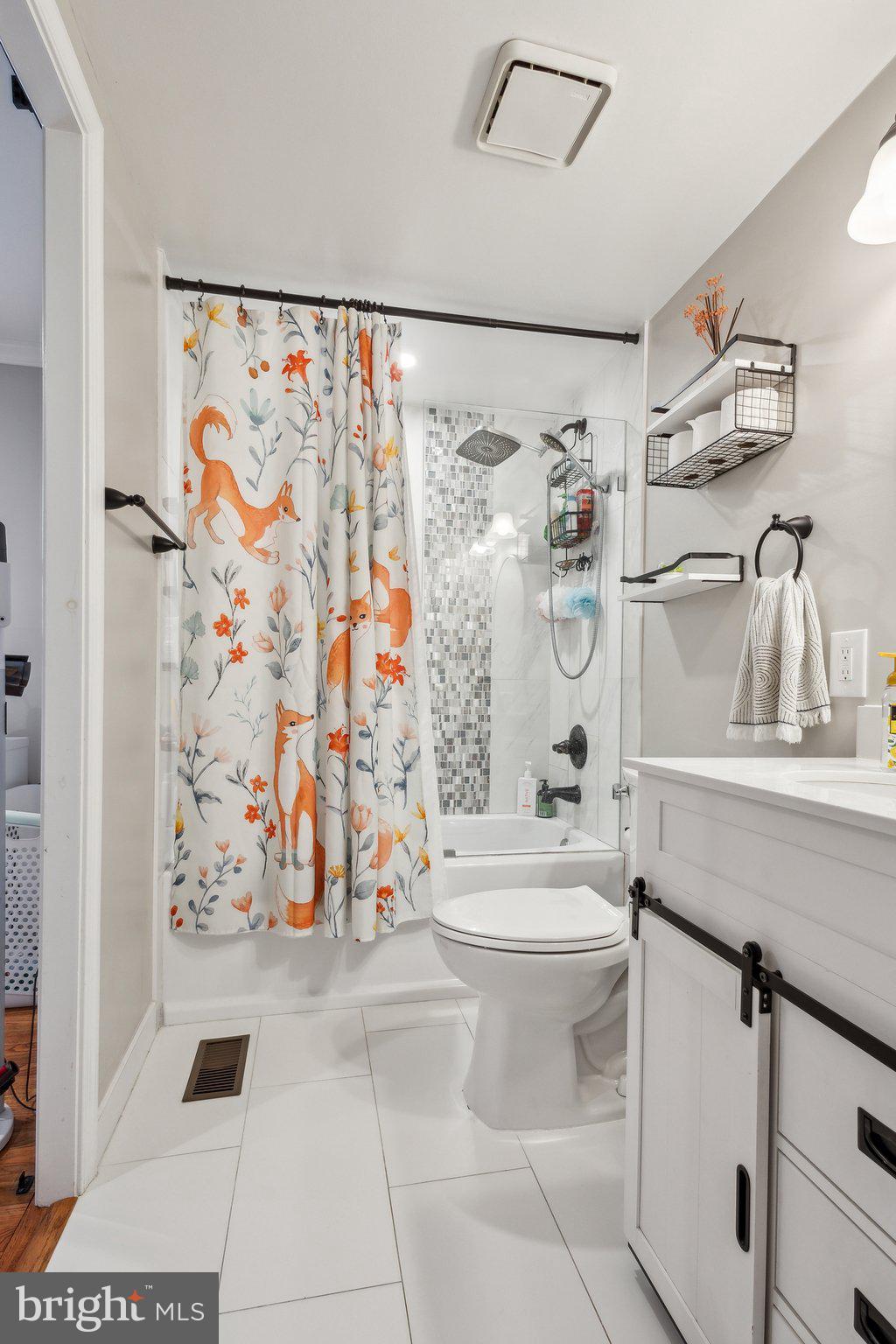 NEWINGTON FOREST - Residential