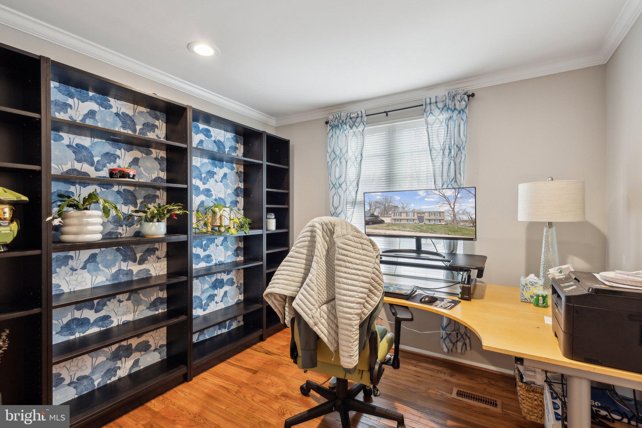 NEWINGTON FOREST - Residential