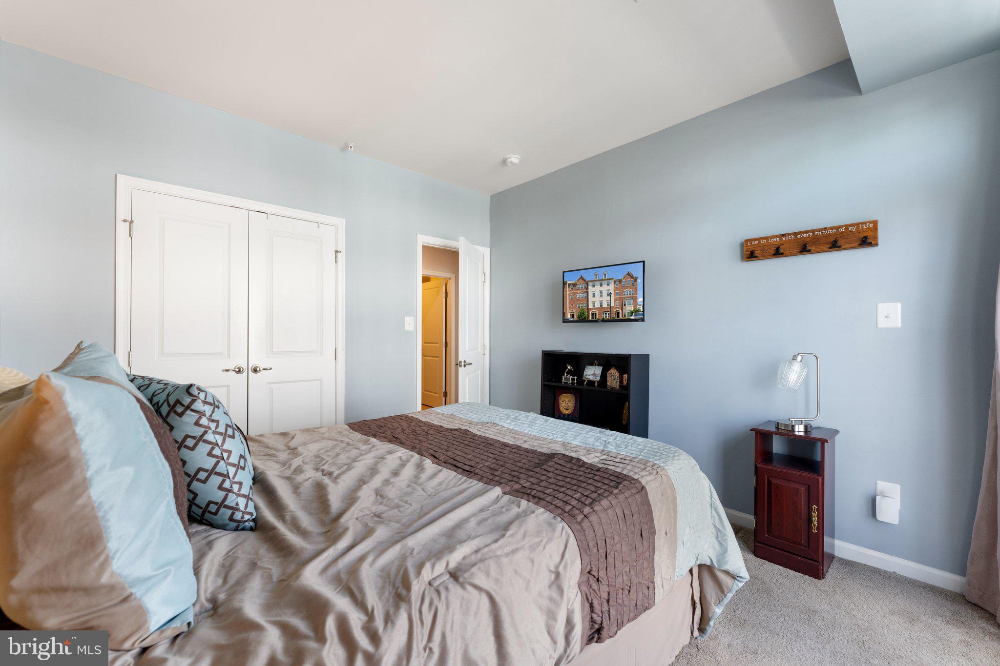 SOMERSET CONDO - Residential