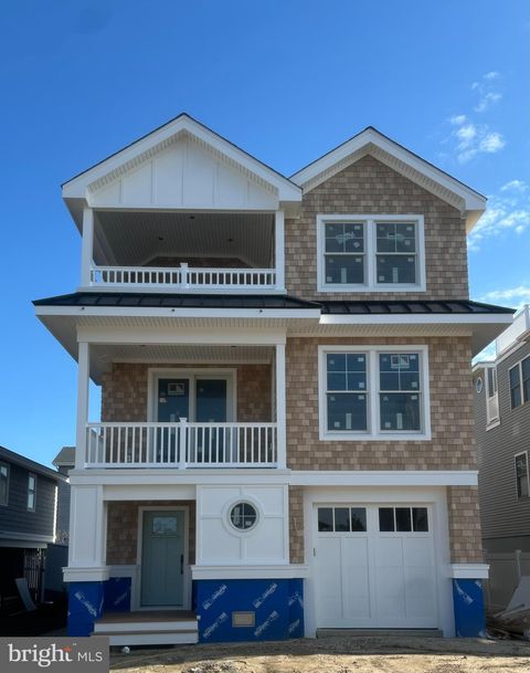 11 E 13TH LONG BEACH TOWNSHIP NJ 08008