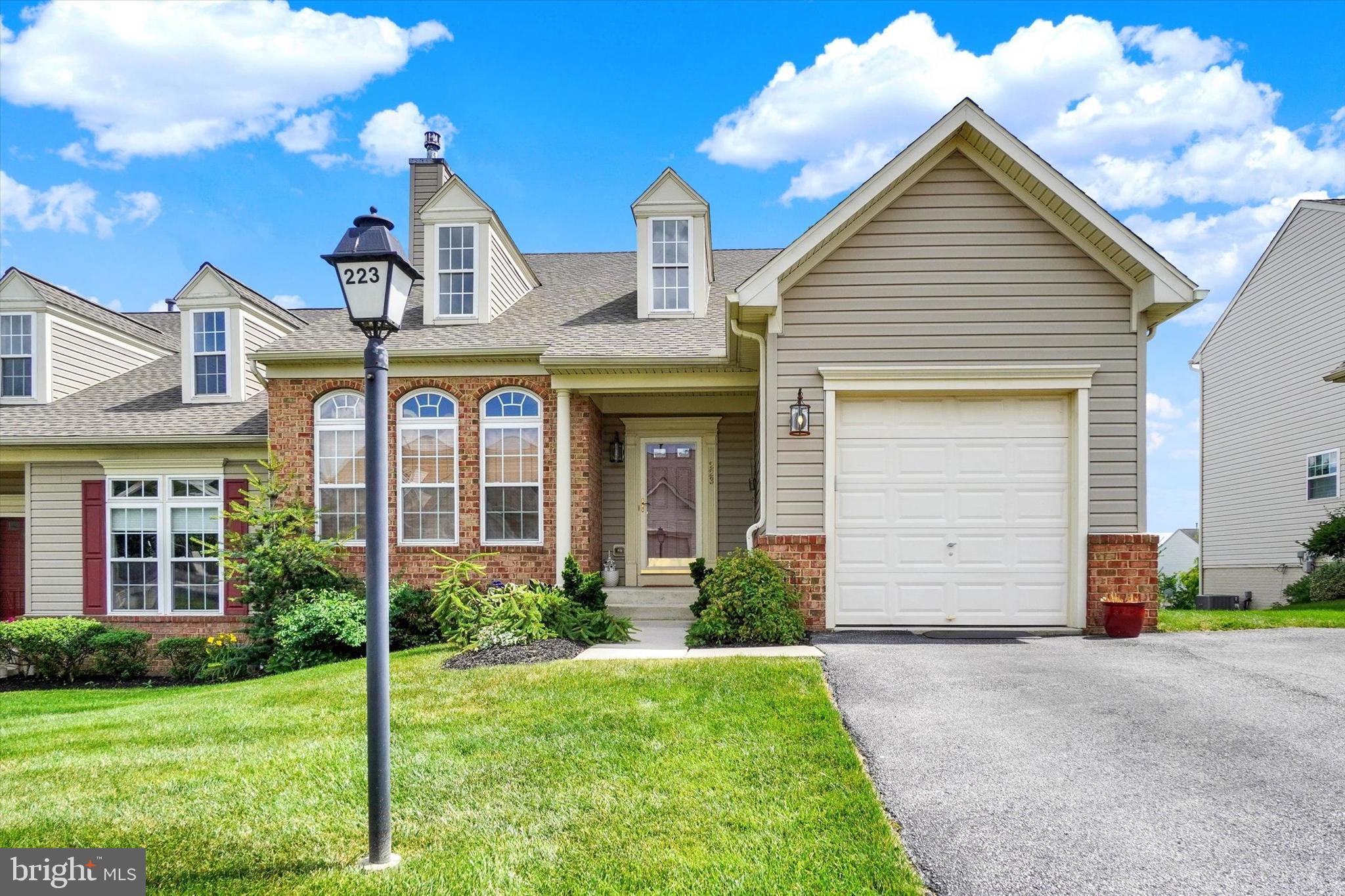223 FAIRMOUNT COURT 35