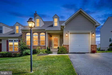 Condo For Sale - 223 Fairmount Court #35<br/> York County, SHREWSBURY, PA 17361