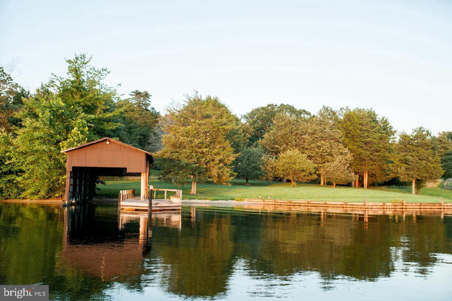 PLEASANTS LANDING - Residential