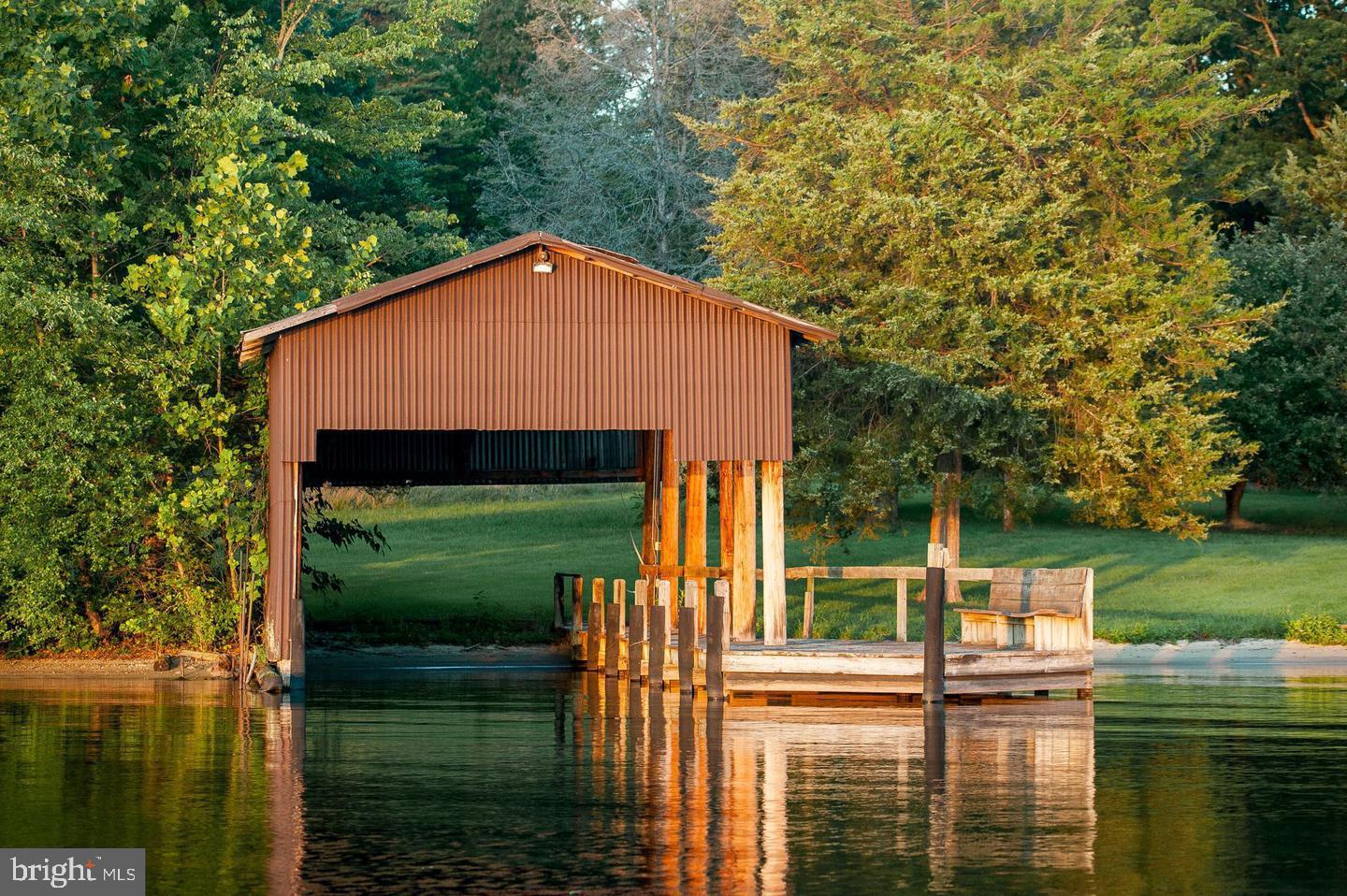 PLEASANTS LANDING - Residential