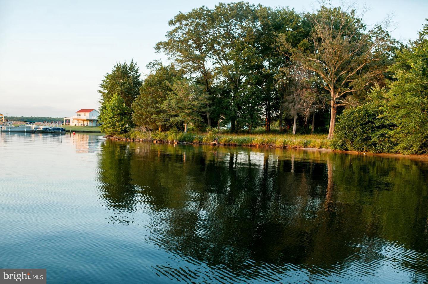 PLEASANTS LANDING - Residential