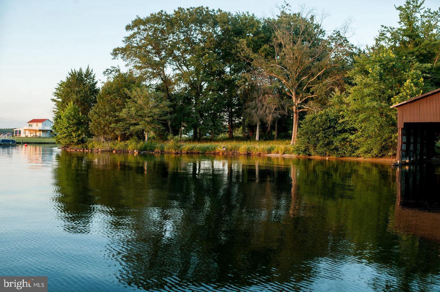 PLEASANTS LANDING - Residential