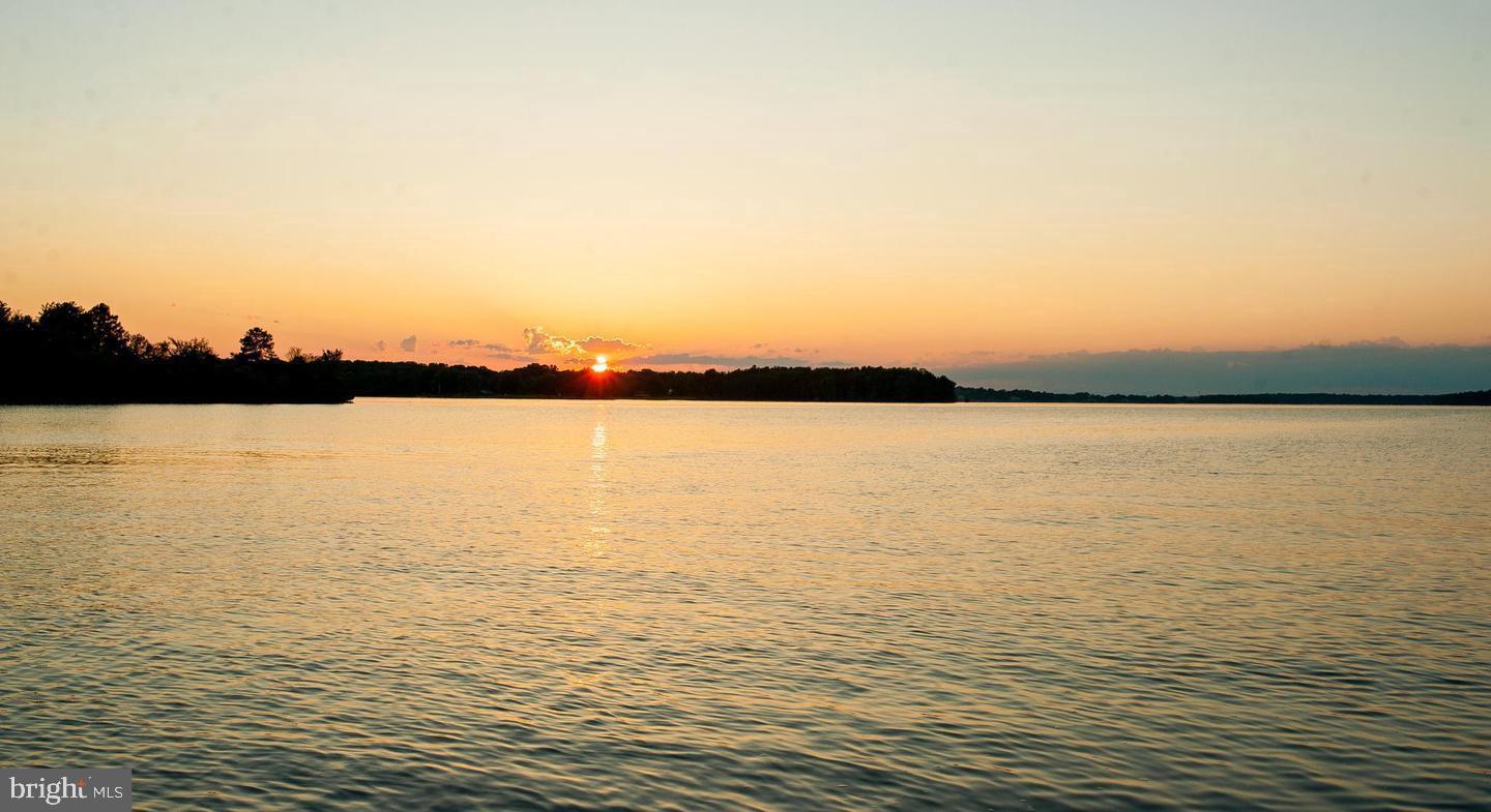 PLEASANTS LANDING - Residential