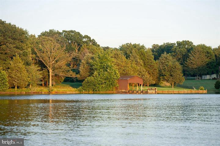 PLEASANTS LANDING - Residential