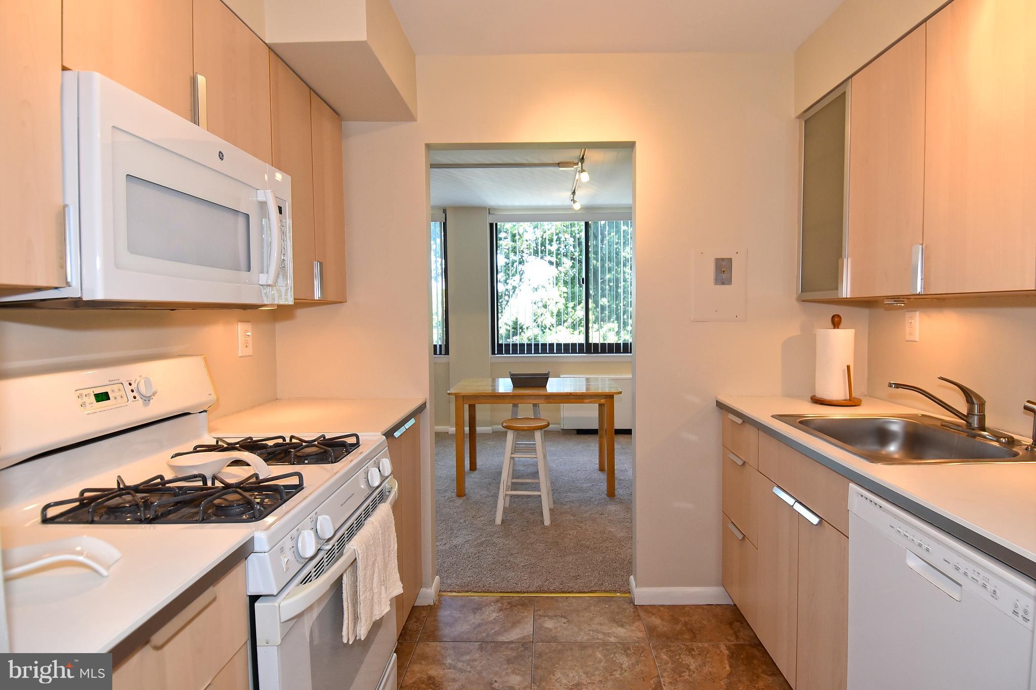 MADISON CONDOMINIUM - Residential