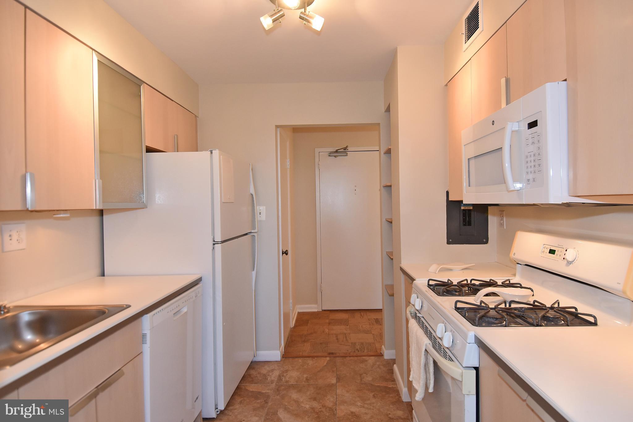 MADISON CONDOMINIUM - Residential