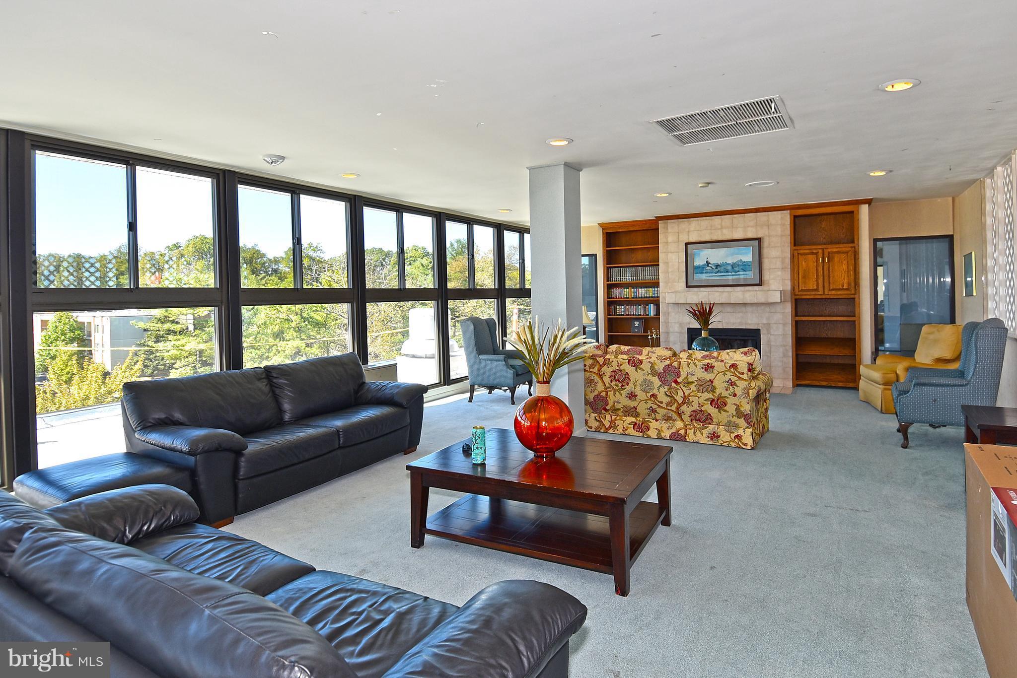 MADISON CONDOMINIUM - Residential